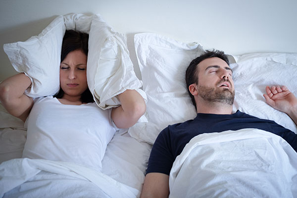 wife unable to sleep because of snoring husband